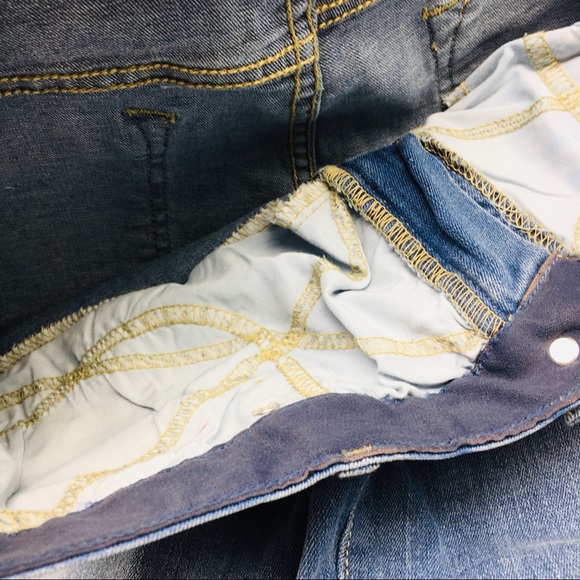 12 Isaac Mizrahi TRUE DENIM Removed Patch Jeans - Picture 11 of 14